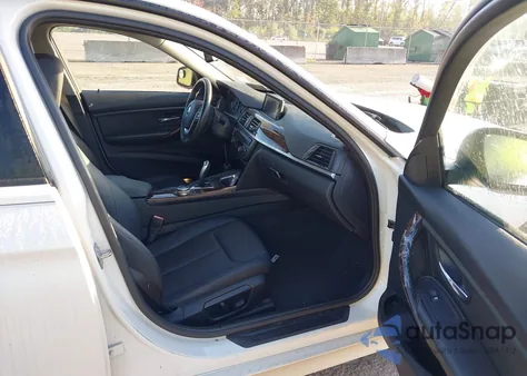 2014 BMW 328I xDrive z USA, uszkodzony, nr VIN WBA3B5C51EP541971